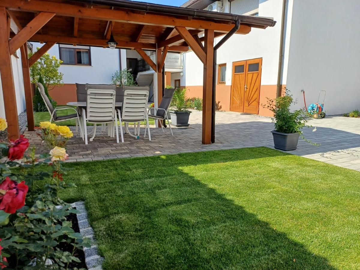 Penthouse Griemann 2 mit eigener großer Dachterrasse zum Relaxen! Illmitz Exterior foto