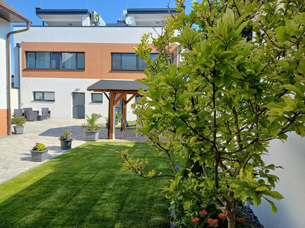 Penthouse Griemann 2 mit eigener großer Dachterrasse zum Relaxen! Illmitz Exterior foto