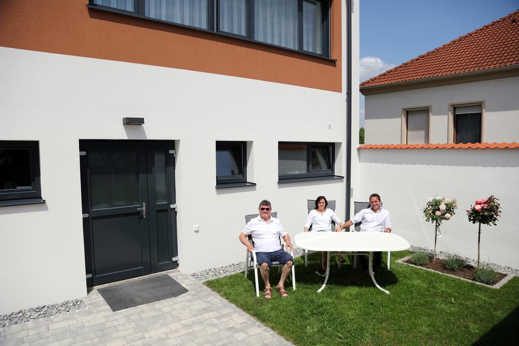 Penthouse Griemann 2 mit eigener großer Dachterrasse zum Relaxen! Illmitz Exterior foto